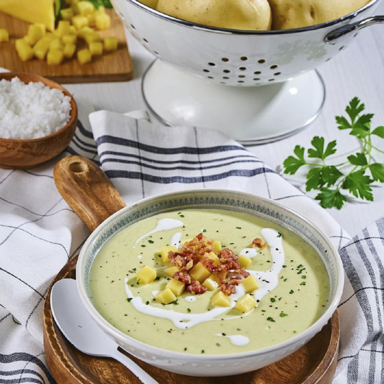 Sopa de Papa con Chícharo
